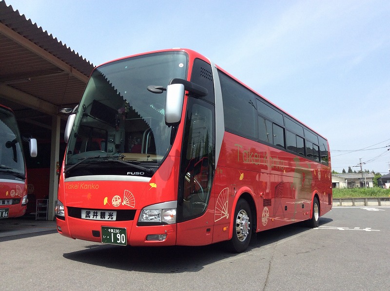 観光バスとは？観光バスの種類、仕事内容ややりがいなど解説します自動車運送事業者の働きやすい職場認証制度