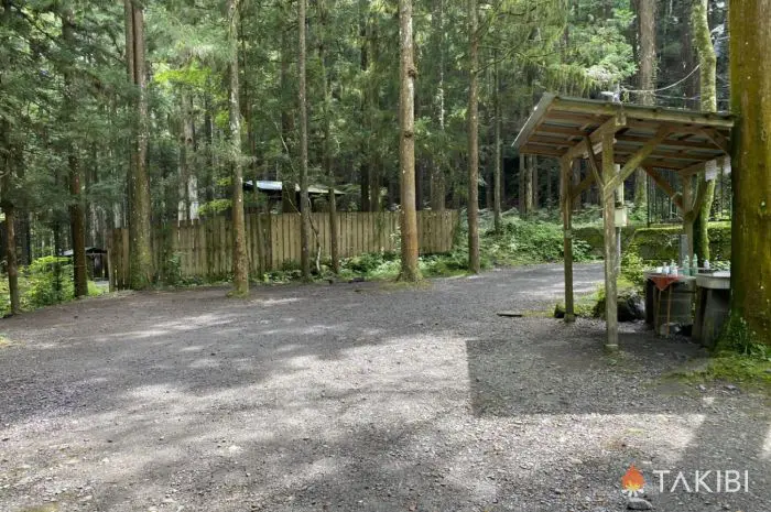 奥多摩で犬と一緒にキャンプ。神戸園キャンプ場がオススメ！Happy life