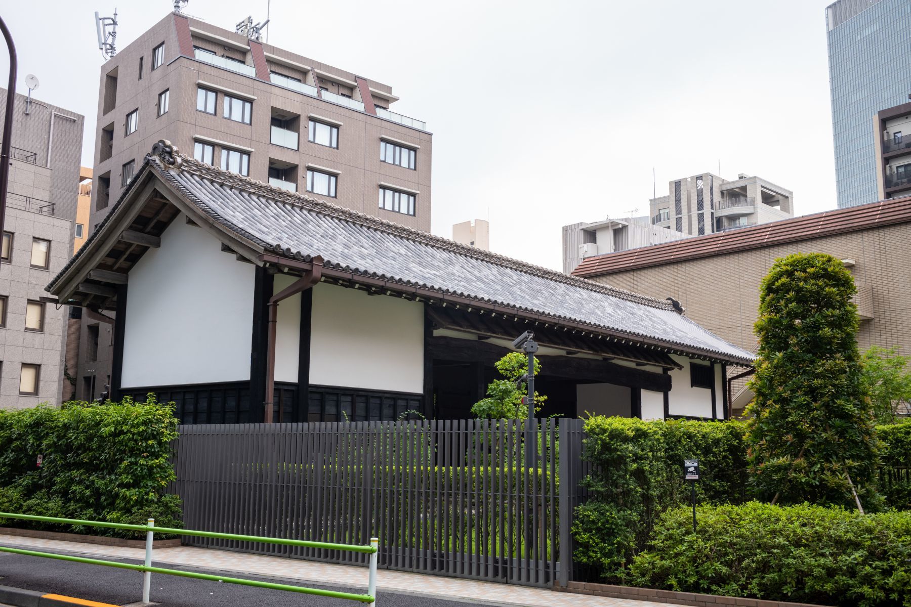 東京で見つける意外な「江戸遺産」 あの石垣は大名屋敷の跡だったじんぶん堂