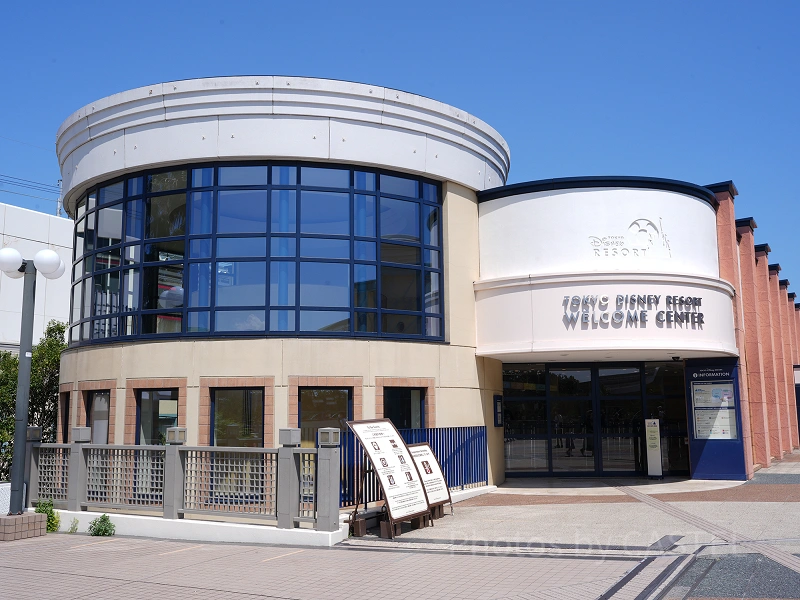 ディズニー荷物どうする？預ける場所やコインロッカーを徹底解説DD trip