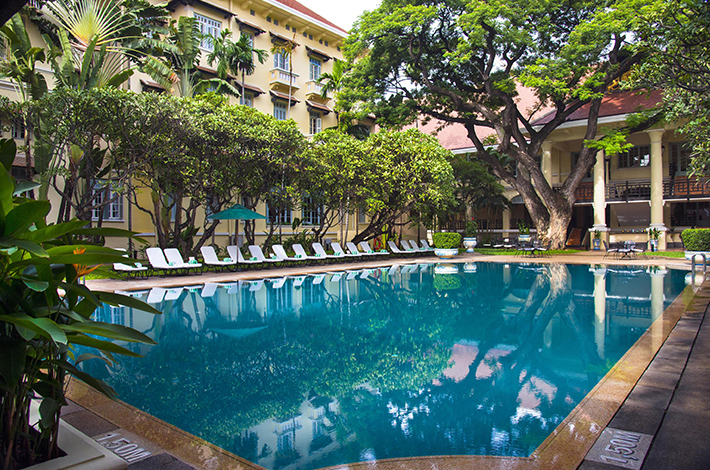 689 ラッフルズホテル Stock