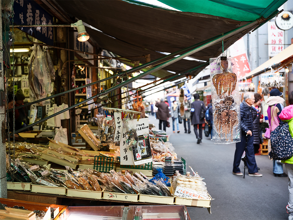 築地場外市場 ちょっと内側ですが、 一周してみましょう！