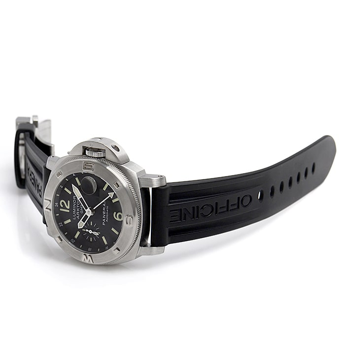 国内11月9日発売予定ナイキ ルナテラ アークトス