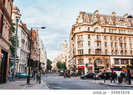 ロンドン観光 インスタ映え間違いなし！ロンドンのおすすめ撮影スポットコトバトラベル －KOTOBA