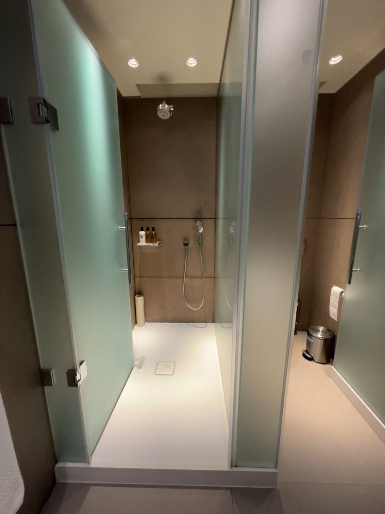 ドーハ空港 カタール航空アル・ムルジャン ビジネス