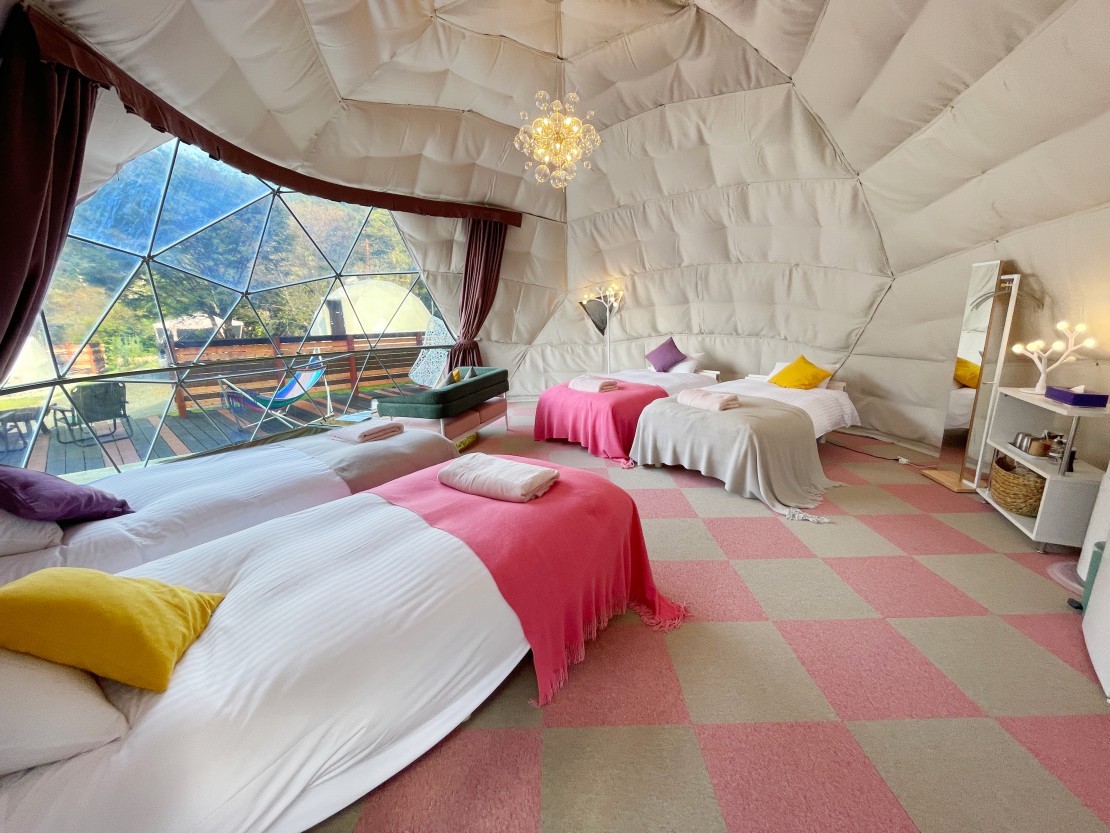 山梨でグランピング！都心から約90分「都留市」にあるグランピング場 - 道の駅つる 公式サイト 富士湧水の城下町