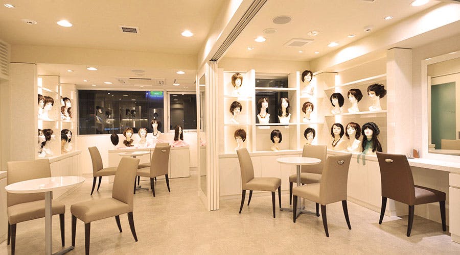 阪急梅田サロン 株式会社スヴェンソン 、美容師 スタイリスト大阪府大阪