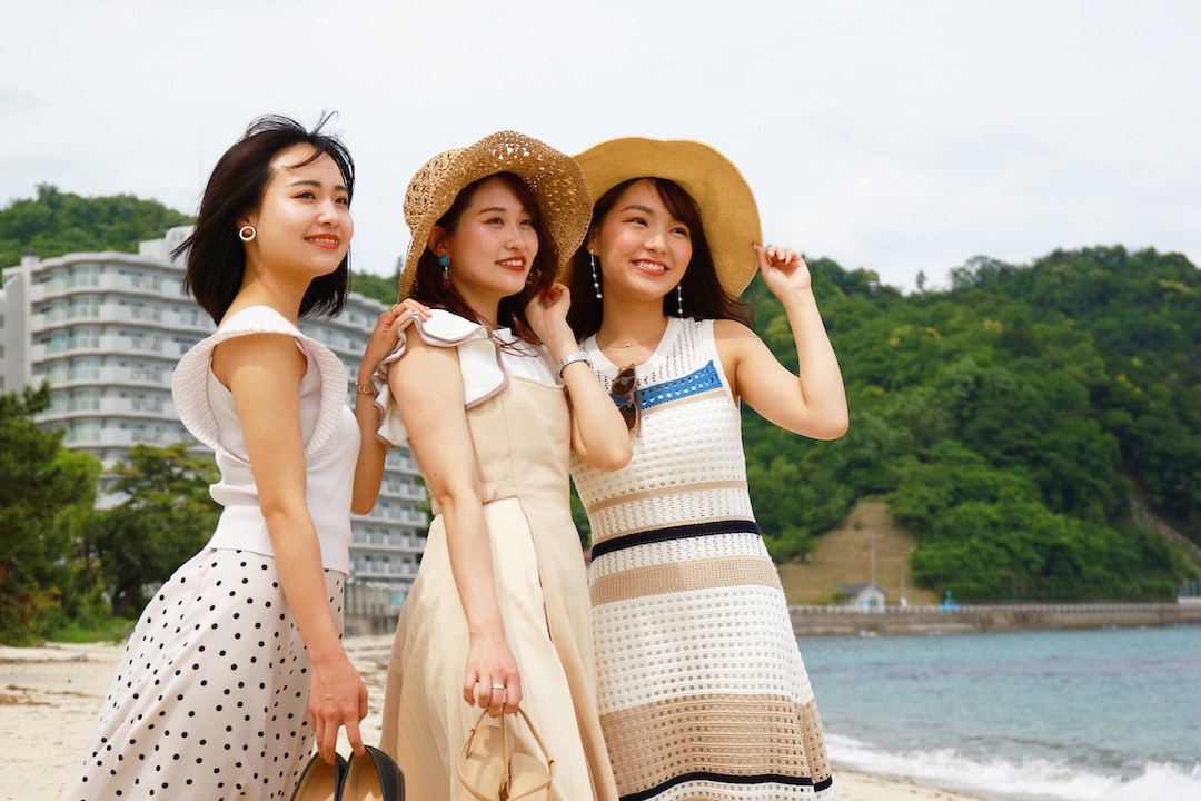 夏の女子旅イメージ写真無料素材ならフリービーAC