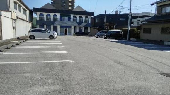 三菱自動車サテライトショップ 一宮松降通 西日本三菱自動車販売 株- EV充電スタンド情報