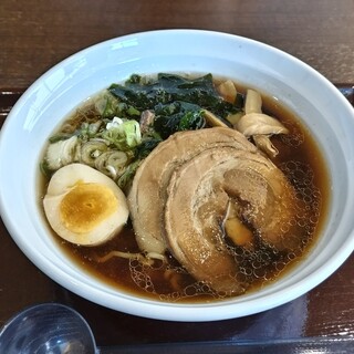 札幌市南区 モアイがいる観光スポットとしても人気の真駒内滝野霊園で、モイくんカレーを食べてきました 安田優子- エキスパート -Yahoo!ニュース