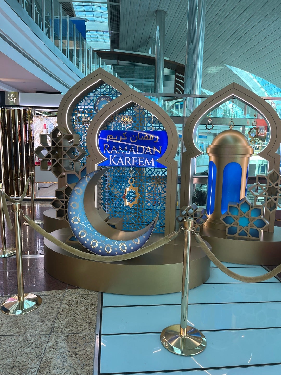 マクトゥーム国際空港の拡張計画を発表、利用客数「世界一」へ ドバイ - CNN.co.jp