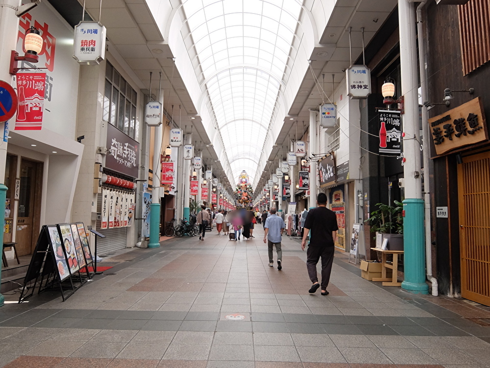 飾り山笠に「御神入れ」 福岡・博多、夏本番迎える信濃毎日新聞デジタル 信州・長野県のニュースサイト