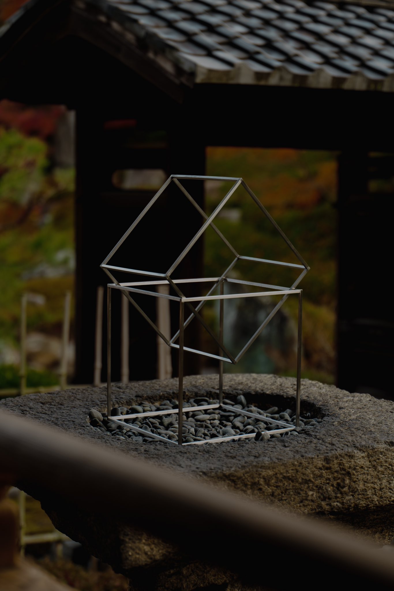 遅ればせながら、建仁寺塔頭両足院で開催中のフリッツハンセンポール・ケアホルム展へ行ってきました。思いの外、北欧デザインはお寺に馴染んでます。明日まで。フリッツハンセンポールケアホルム展両足院鐘の音インディ京都