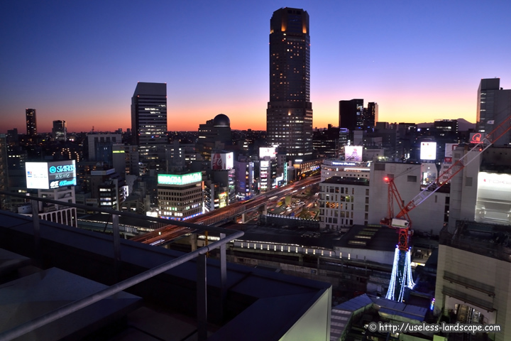 渋谷ヒカリエ、 スカイロビーからの眺め。 ご覧の通り、11階の無料の