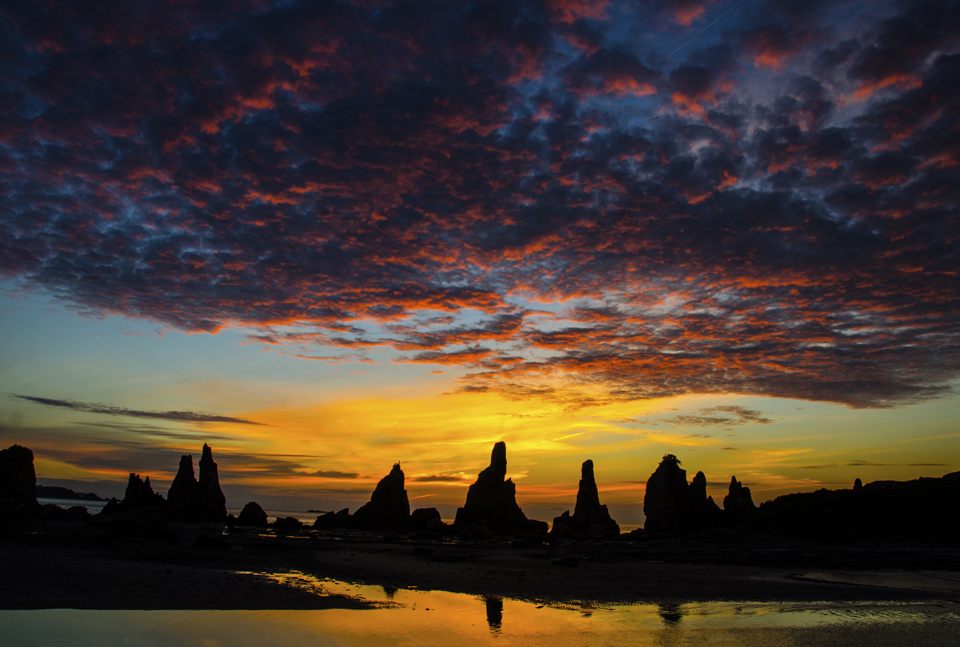 朝日と夕日に癒される 橋杭岩南紀熊野ジオパーク