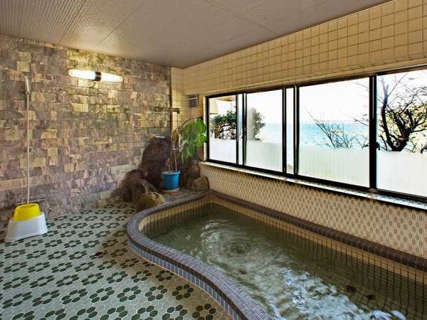 日本のアマルフィ 雑賀崎に宿泊してみた旅する飲んべえ·さちこ