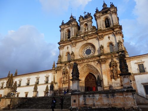 2013.12 ポルトガルの旅３ 「ポルトガル独立の象徴」バターリャ修道院～ナザレ観光～アルコバサ観光』ポルト
