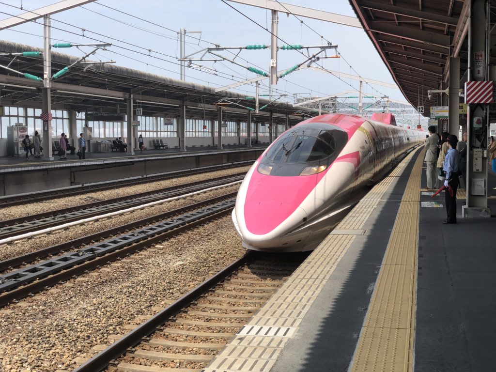 東北新幹線 仙台駅で人身事故「私が立っていた場所から5メートルの距離で飛び込んだ、悲鳴が聞こえたり目撃者が過呼吸になってる」新幹線遅延4月28日まとめ部
