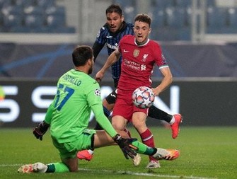 C・ロナウド2発でポルトガルが大勝発進 各選手が事故死したジョタ選手に追悼のセレブレーション - スポニチ