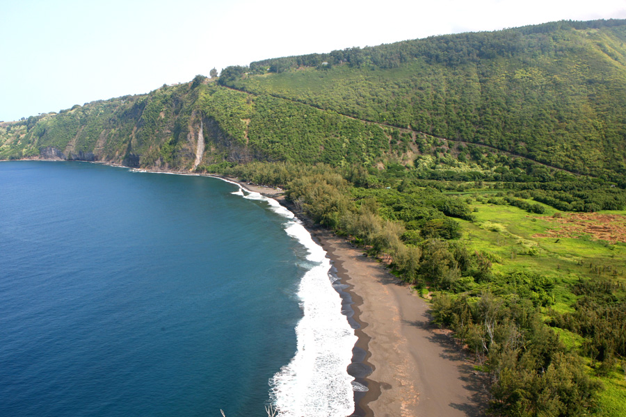 ハワイ島ワイピオ渓谷乗馬ツアー 送迎付きあいらんど・どりーむず