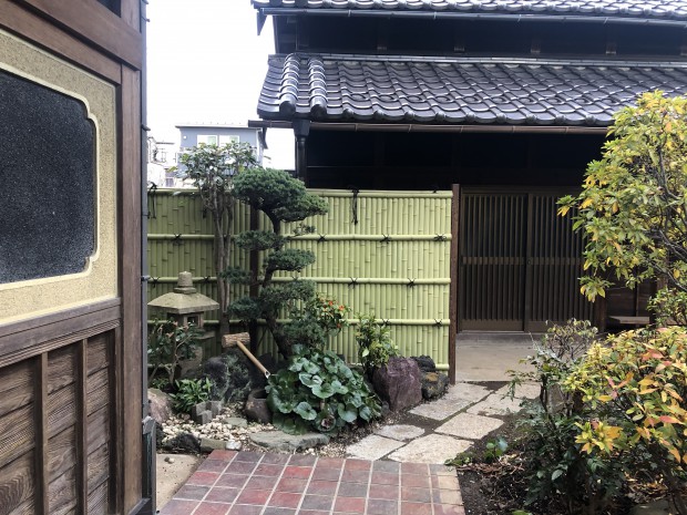 お屋敷ヨガ〜古き良き時代へ