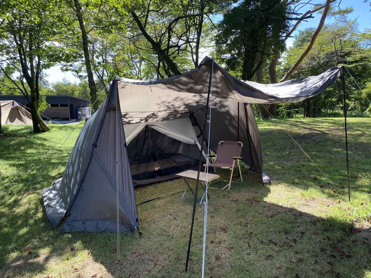 チルスニーカー 厚底 白 黒 グレー