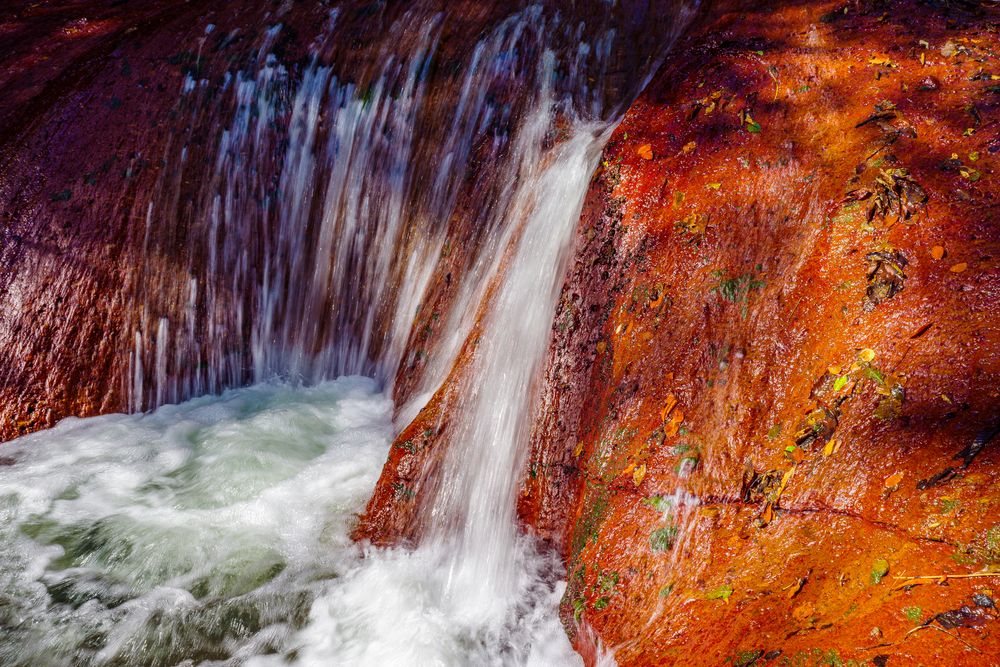 嫗仙の滝・湯畑の滝・草津町しぶきの滝ブログ