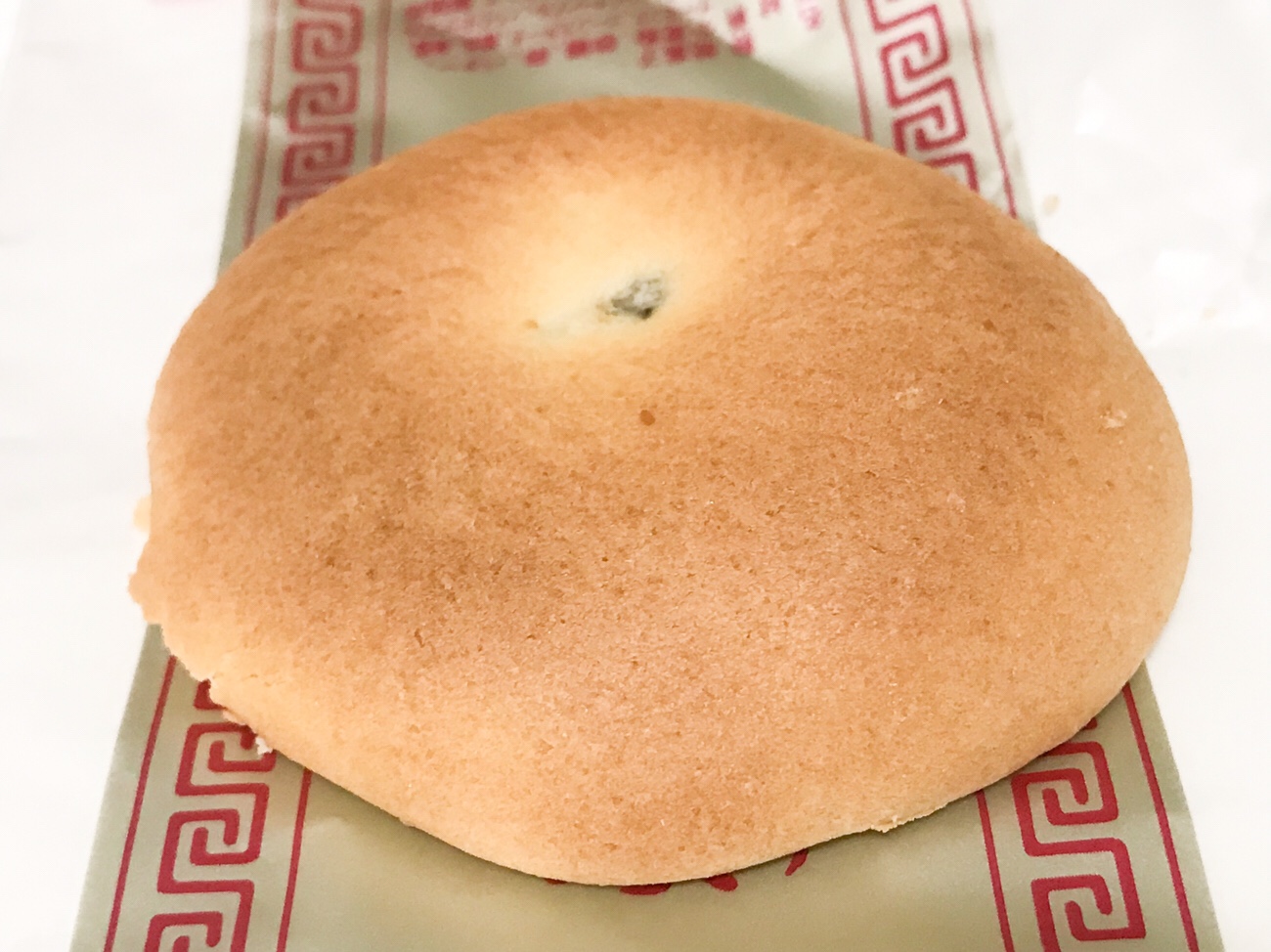 鳳梨萬頭 おんらいまんとう 呉銘菓です : かくれんぼ