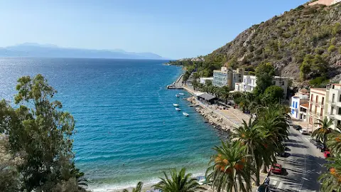 7 9発 LE171世界遺産ドロミテめぐりとアルプス展望 10日間の添乗を担当している樺島ですエミレーツ航空・ビジネスクラスでミラノに入り、西へ！ 北イタリア🇮🇹周遊ならでは！観光初日から、フランス🇫🇷との国境モンテビアンコ=モンブランと、スイス🇨🇭との国境