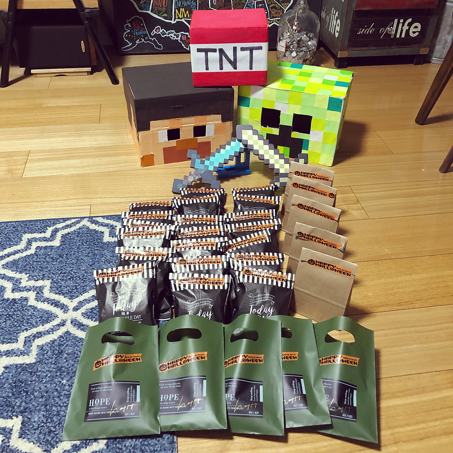 ハロウィン仮装 クリーパー基本的に幸せ