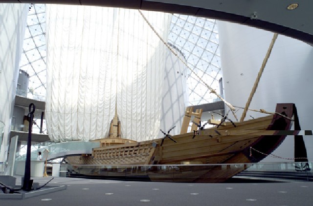 大阪万博:海に浮かぶ構造、かさむ電気代 「なにわの海の時空館」閉鎖１０年で維持費７０００万円 :