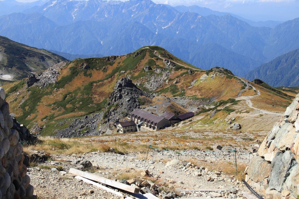 白馬岳憧れの大雪渓も！”1泊2日”で行きたい3つのおすすめ登山ルートと白馬三山縦走コースYAMA HACK ヤマハック
