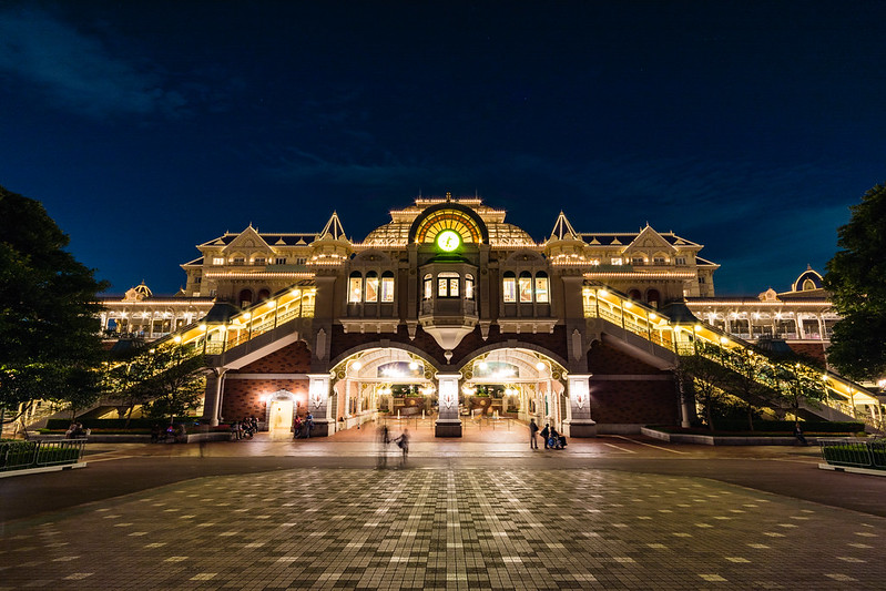 Mysterious Island ⁡