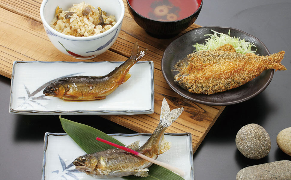 岐阜の鮎をヤナで満喫 – 岐阜ネタ満載！レッツぎふ マガジン