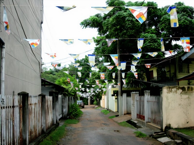 スリランカの首都スリジャヤワルダナプラコッテは国会以外何もなかった デジタルリマスター・2007年取材:: デイリーポータルZ