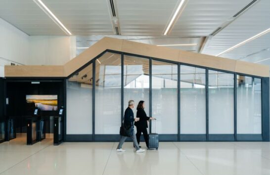 空港ラウンジ Capital One Airport