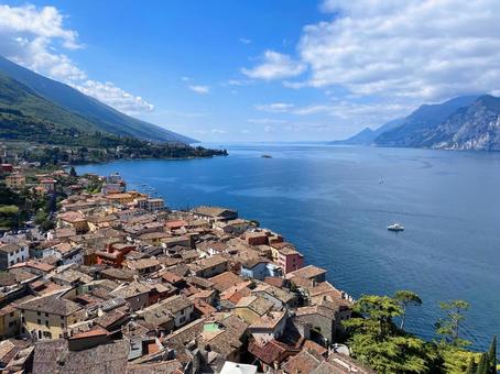 旧市街の美しい景色 ドゥブロヴニク、クロアチア、アドリア海、ヨーロッパ。ダルマチアの海岸。オレンジ色のタイル屋根。写真素材2528136843Shutterstock