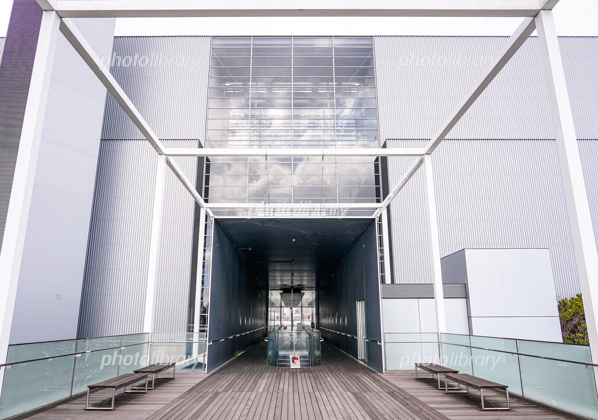 最高に美しいゴミ処理工場 広島市環境局中工場 谷口吉生』広島市