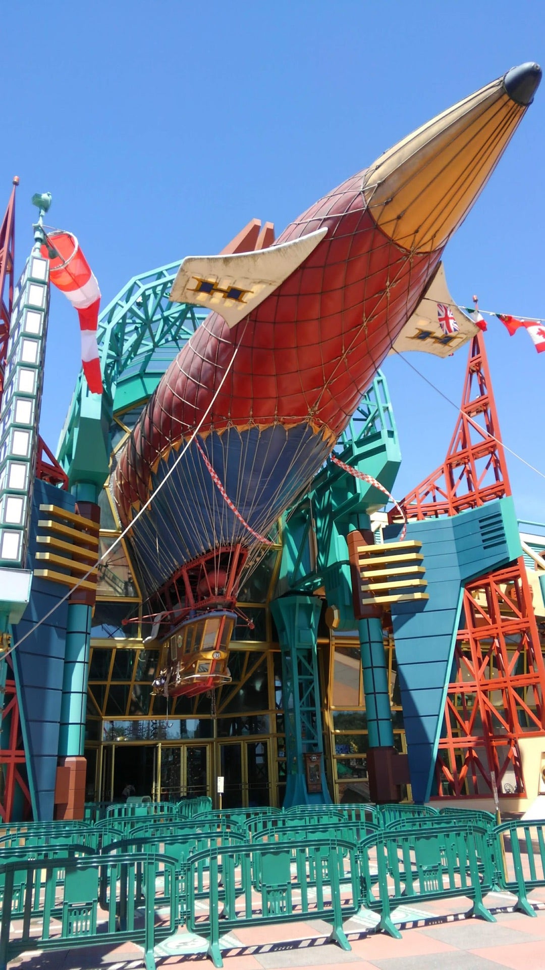 TDSトリビア 海中レース開催! ポートディスカバリーの潜水艇にまつわる3つの物語