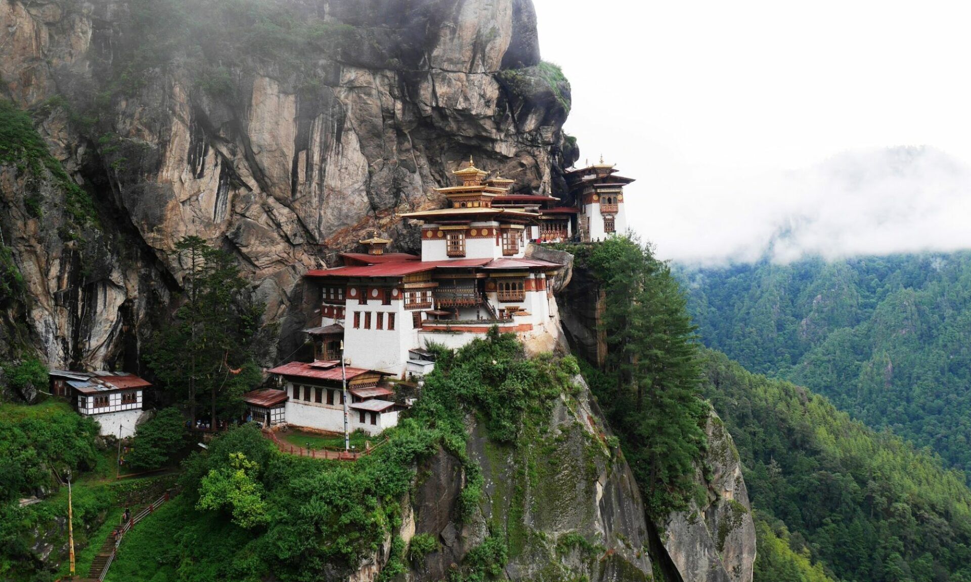 親日国ブータンの素敵な国王、王妃、王子」のアイデア 200 件ブータン, 国王,