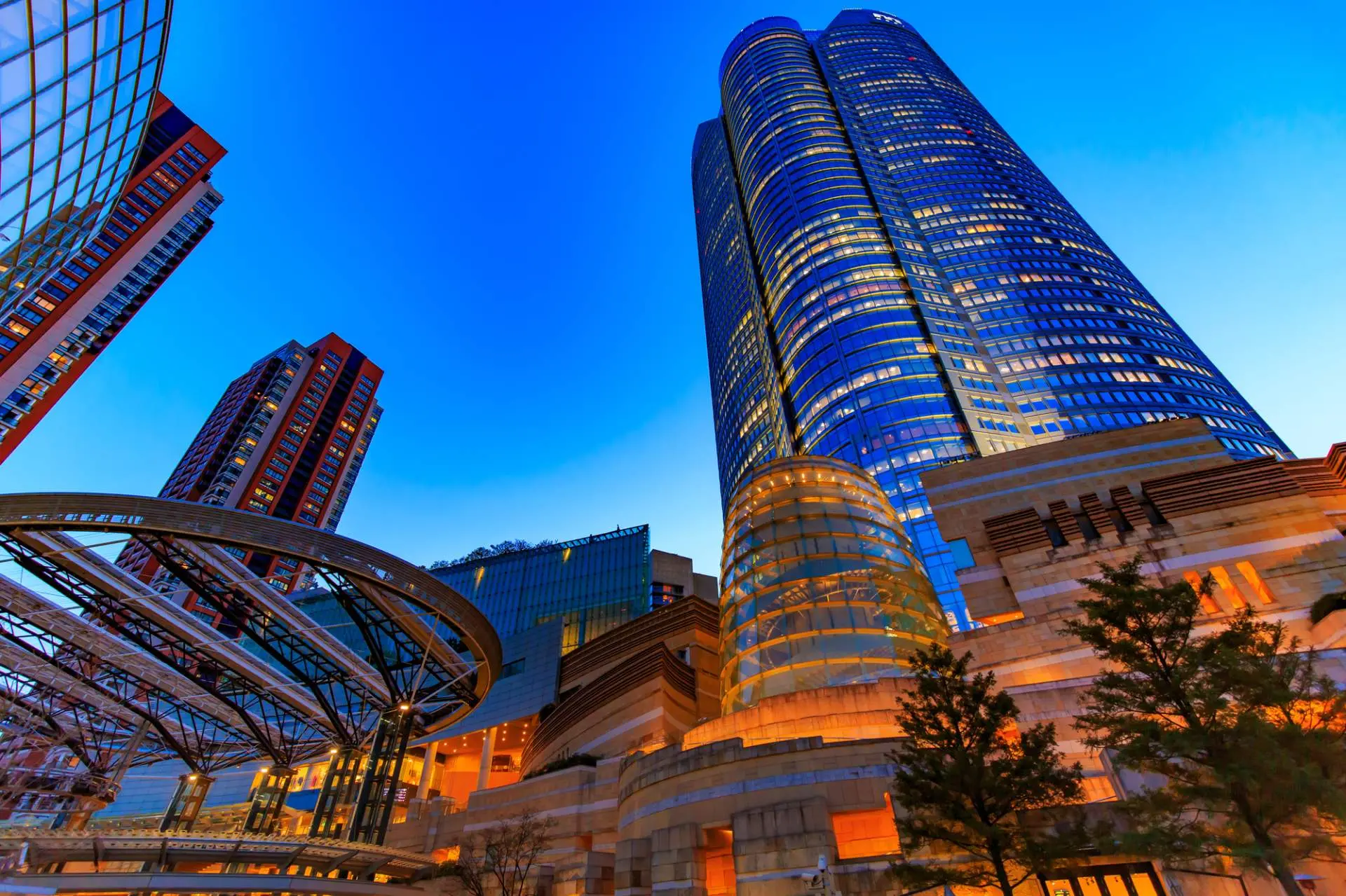 六本木ヒルズ森タワー超高層ビル部