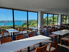 レストランオーシャンブルー 全席オーシャンビューのレストランは フード、ドリンク、スイーツと 個性的なメニューで展開してます！古宇利島大橋古宇利島ビーチ古宇利島グルメ古宇利島カフェレストランウェディングレストラン好きな人と繋がりたいタワー