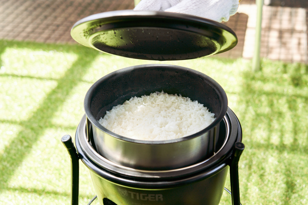 キャンプに炊飯器を持参してポータブル電源で保温も！選び方やおすすめ商品をご紹介