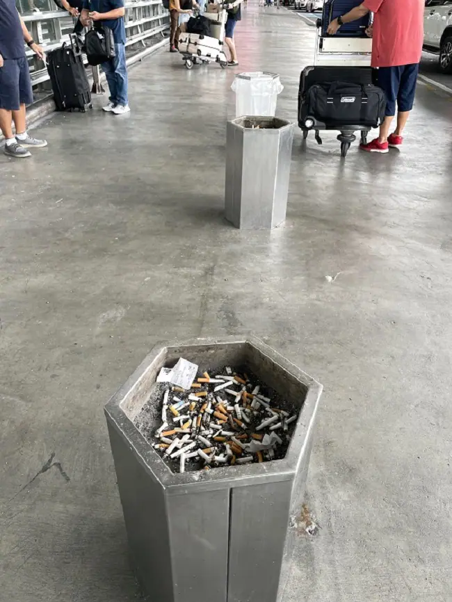 バンコク空港の喫煙所はどこ？ スワンナプームでタバコの吸える場所を特集アジアのきらめくホテル