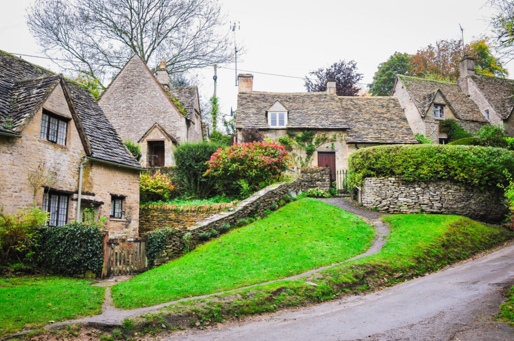 イギリスの田舎町 - No: 1766894写真素材なら「写真AC」無料 フリー