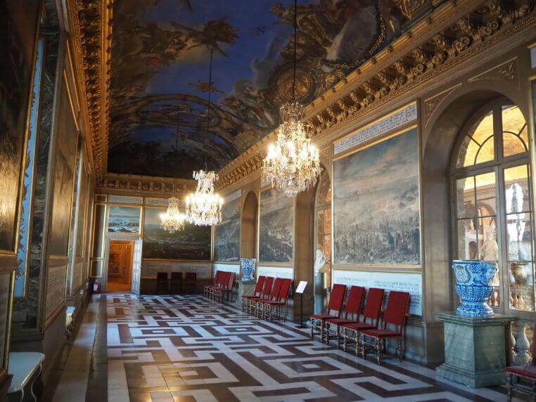 夢のような宮殿「ドロットニングホルム宮殿」』ストックホルム スウェーデン の旅行記・ブログ by