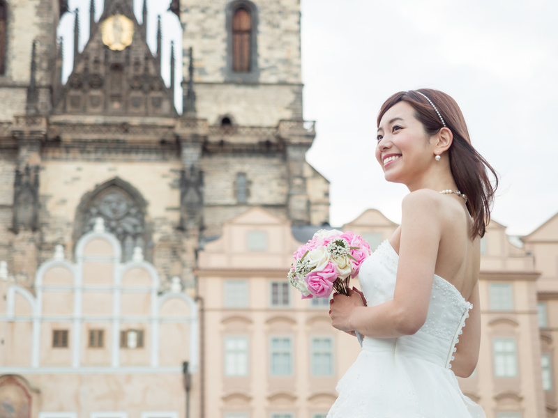 おしゃれな前撮りを叶えたいなら、海外カップルがお手本！ ELLE mariageエル・マリアージュ