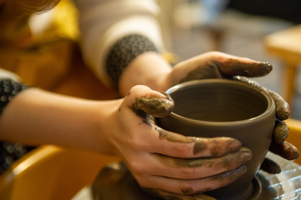 倉敷・瀬戸大橋の陶芸体験・陶芸教室体験・ツアーのアクティビティ・遊び・体験・レジャーの格安予約アクティビティジャパン日帰り旅行