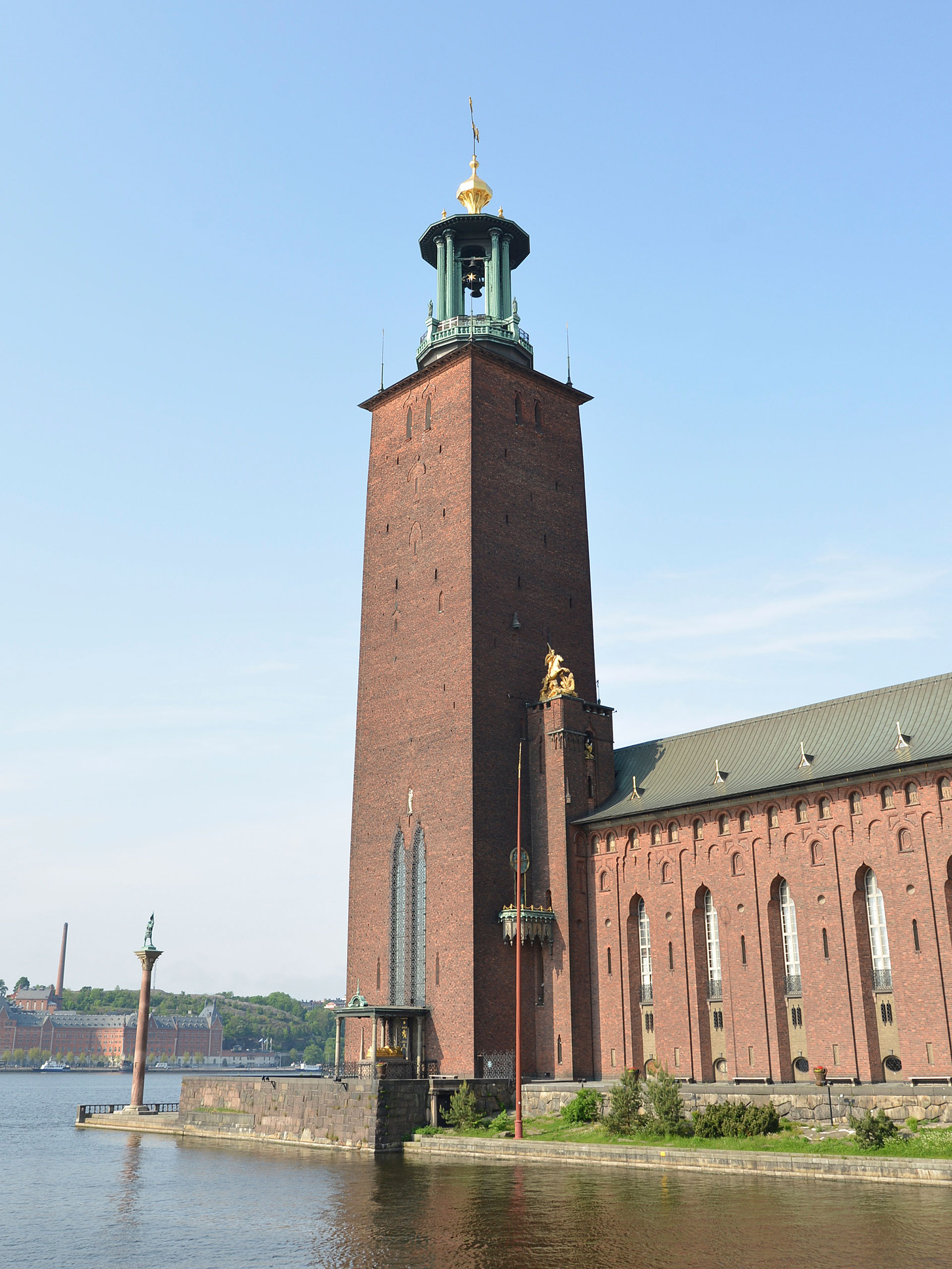 北欧フィーカスウェーデン・ストックホルムの旅ストックホルム市庁舎の塔StadshusetStockholmSwedenScandinavianfika