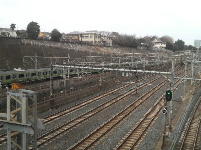 まさにトレインミュージアム！下御隠殿橋 日暮里 は約20種類もの電車が見れるスポット。パパ鉄ノート